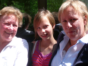 Christiane met haar dochter Marie Anne en haar kleindochter Leonie